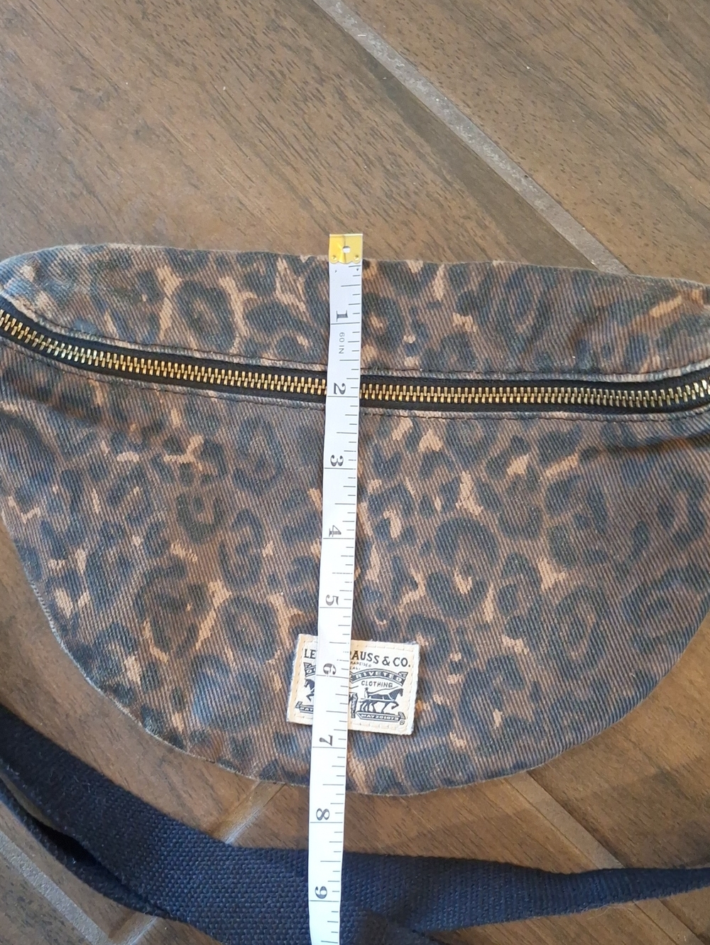 Levi's Devon Leopard Print Crossbody Sling Bag Brown & Black - Picture 13 of 14